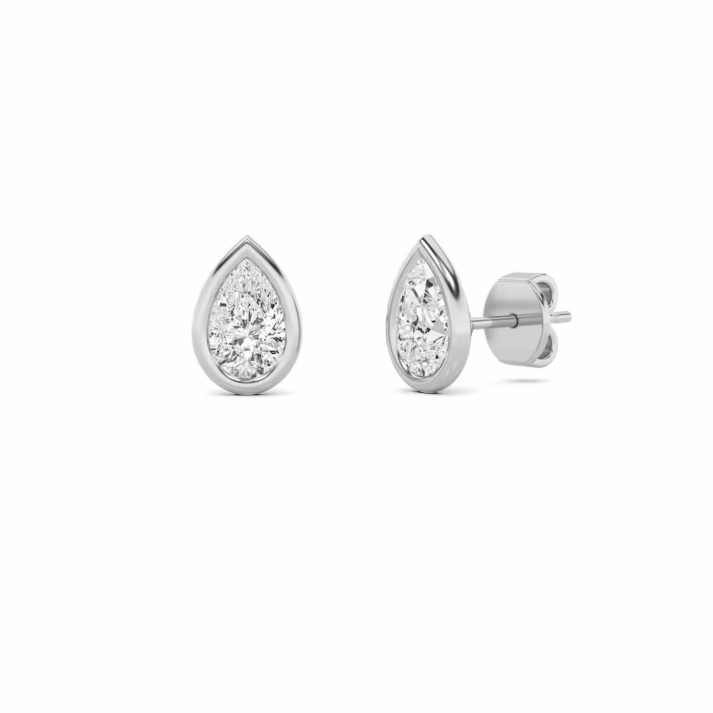 3-Prong Diamond Studs